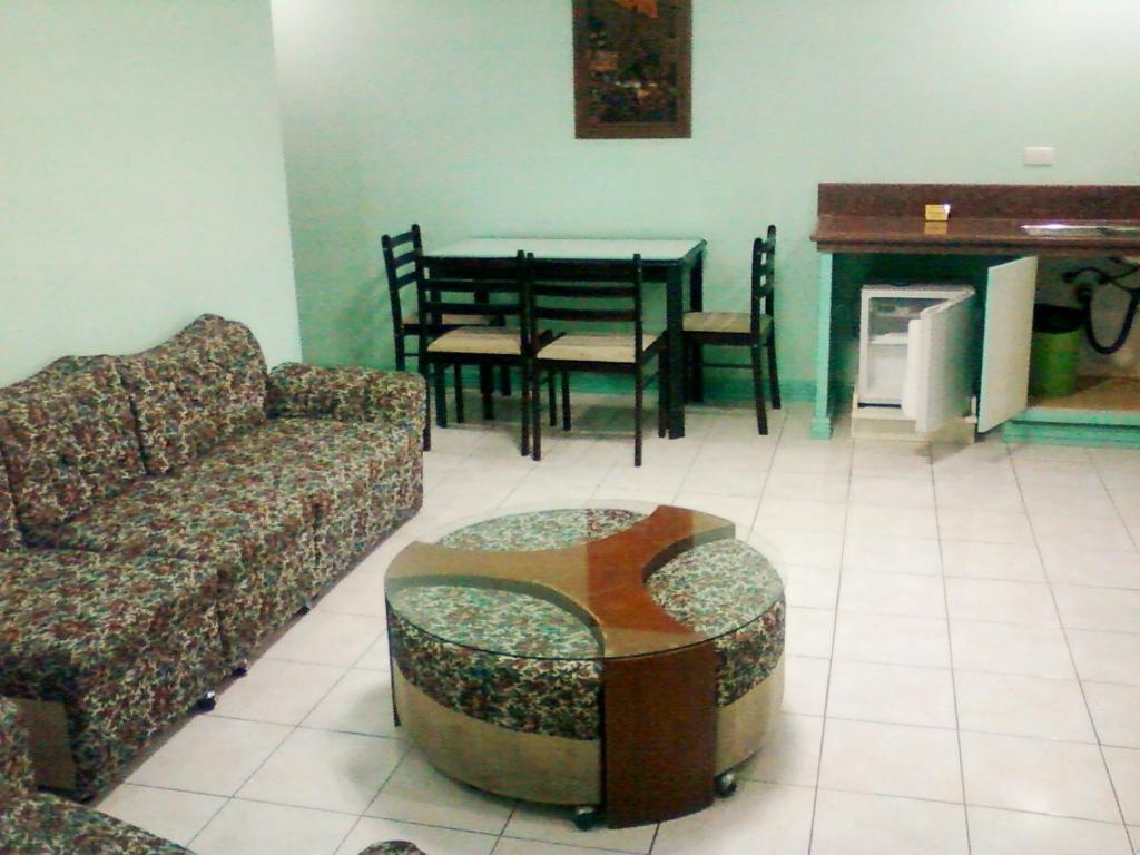 Oyo 765 Ibay Zion Hotel Baguio City Oda fotoğraf