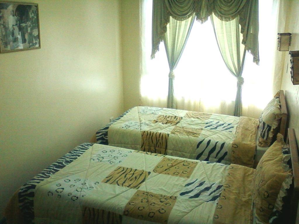 Oyo 765 Ibay Zion Hotel Baguio City Oda fotoğraf