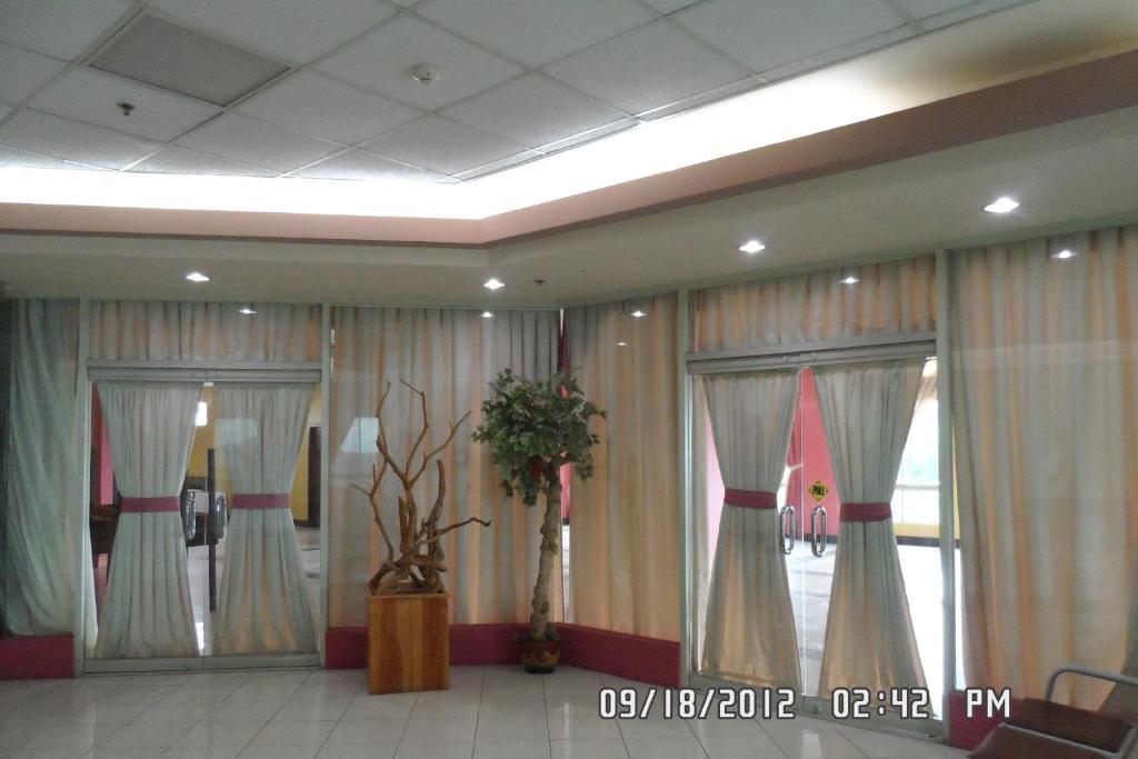 Oyo 765 Ibay Zion Hotel Baguio City Dış mekan fotoğraf