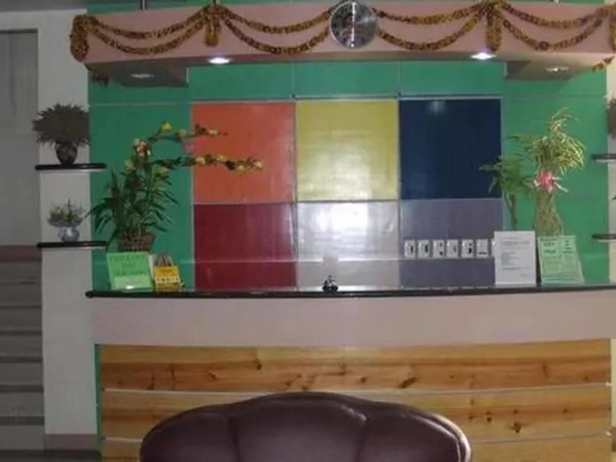 Oyo 765 Ibay Zion Hotel Baguio City Dış mekan fotoğraf
